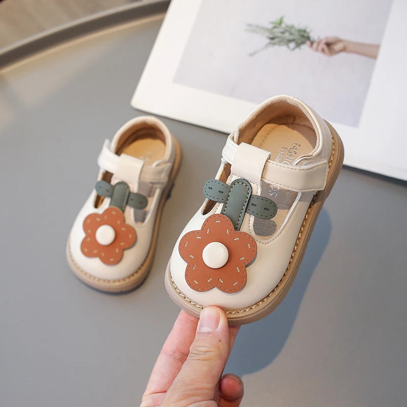 Little Girl Leather Shoes Toddlers Causal Shoes Fashion Cute Flower Children Princess Shoes Spring Autumn Kids Flats Hollow-out